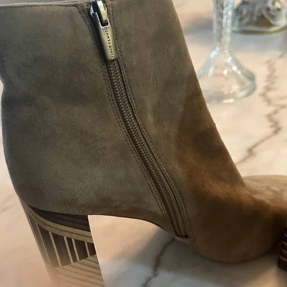 Vince Camuto Stylish Suede Tan Ankle Boots With Fun 4” Heels - Picture 4 of 10